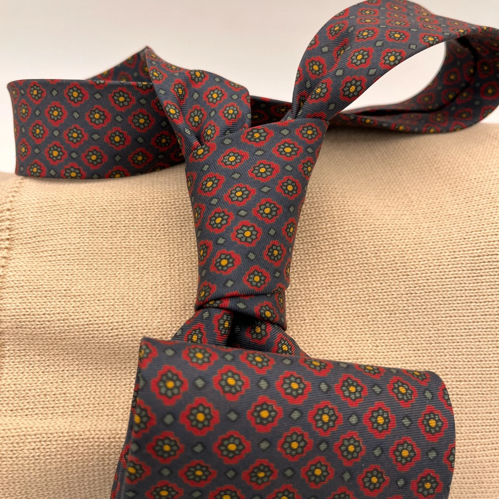 Vintage E. Marinella Silk tie - E. Marinella Napoli 100% Silk Tie Navy Foulard Floral Medallion 3.5" image 1