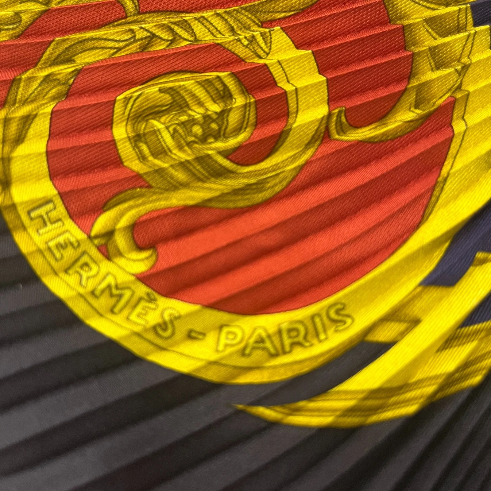 Vintage Hermès Silk scarf - Hermès Les Tuileries Pleated Plissé Silk Scarf image 2