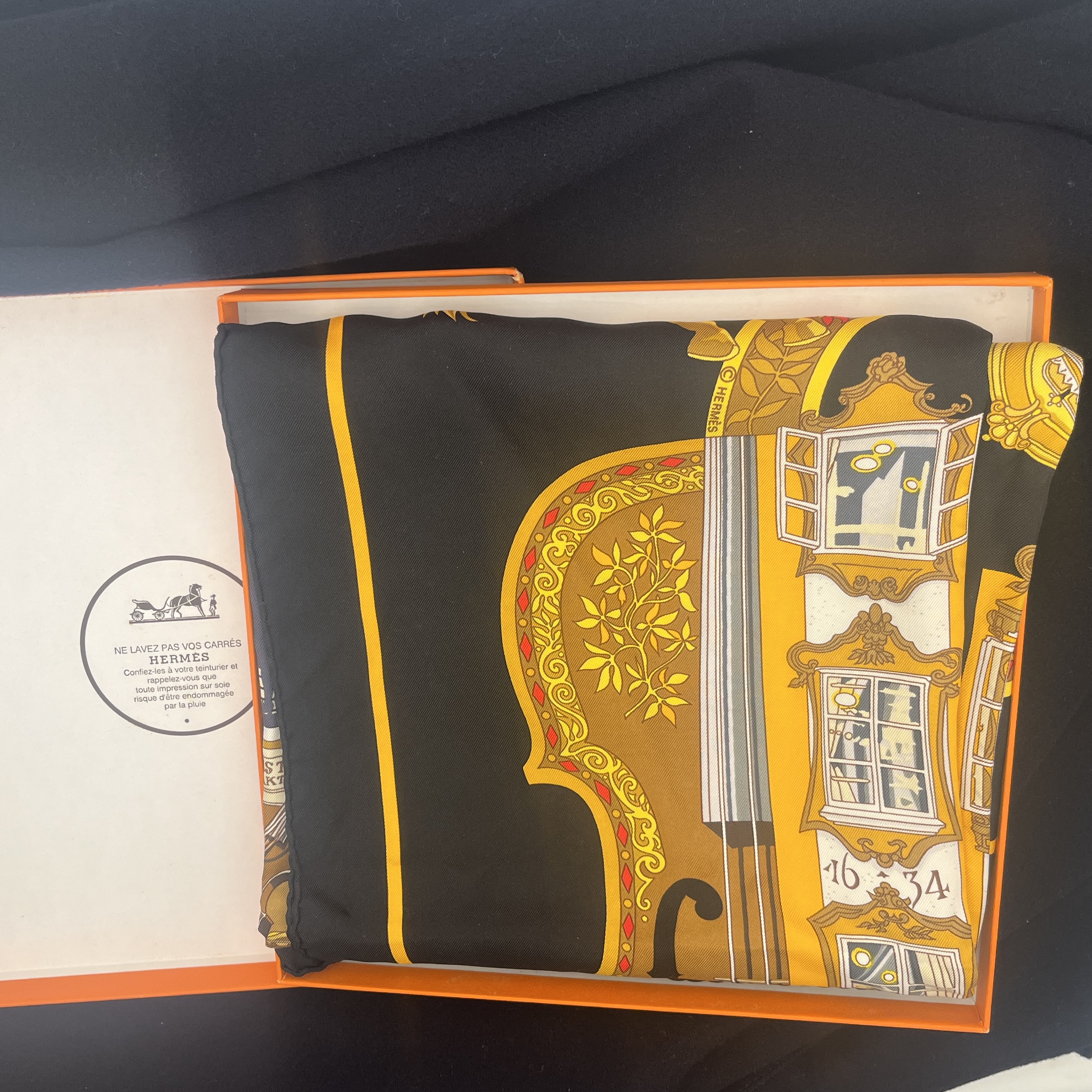 Vintage HERMES Silk scarf - Hermes Scarf Salzburg Symphonie 90cm Silk Carre by Loic DubIigeon image 3