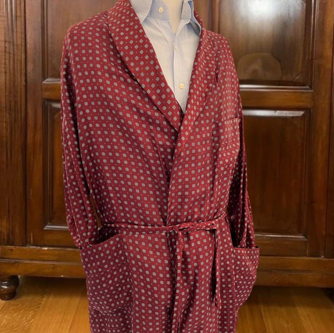 Vintage Old England Brescia Silk menswear - Vintage Men's Silk Robe Old England Brescia - Burgundy with Medallion Pattern - Size 52 image 1