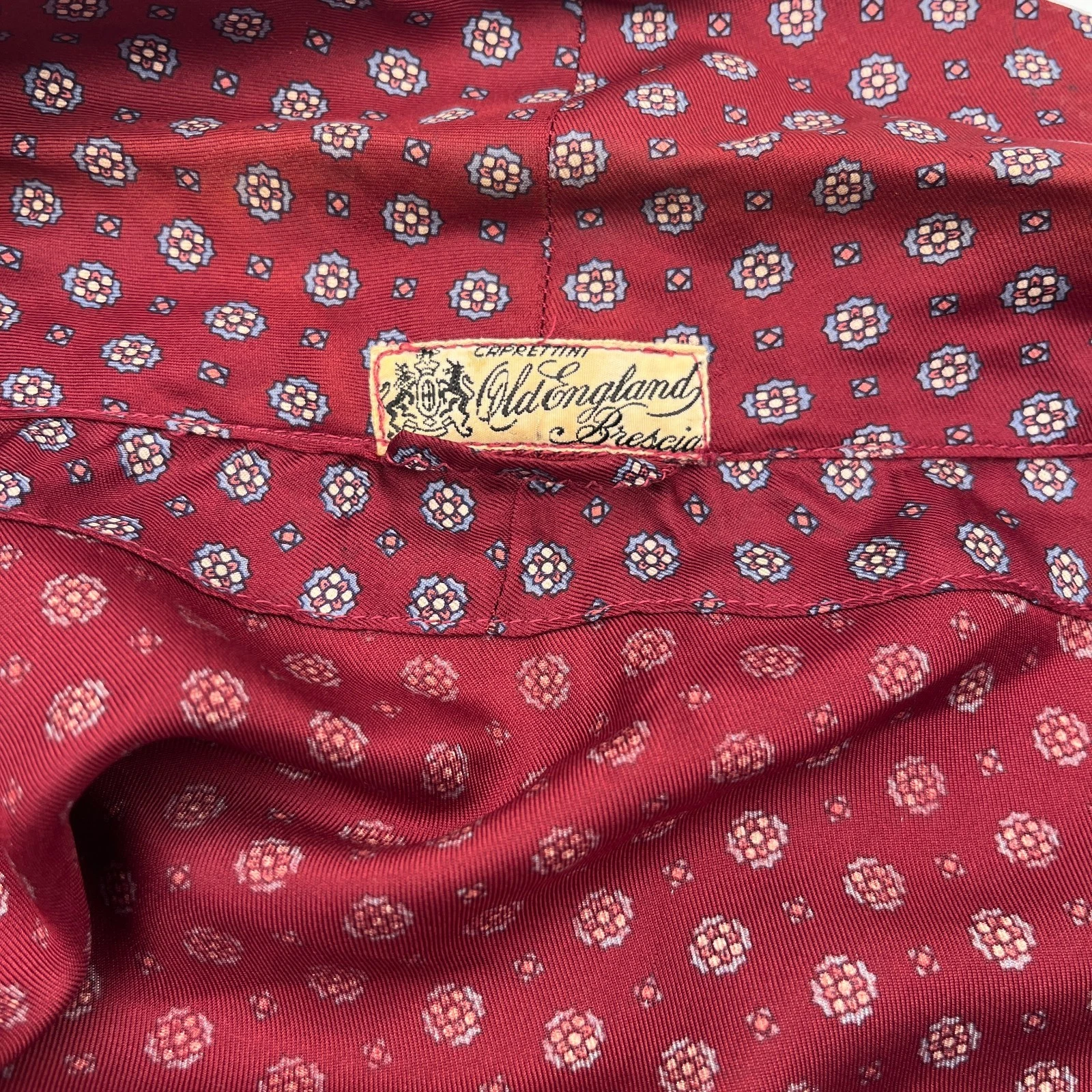 Vintage Old England Brescia Silk menswear - Vintage Men's Silk Robe Old England Brescia - Burgundy with Medallion Pattern - Size 52 image 3